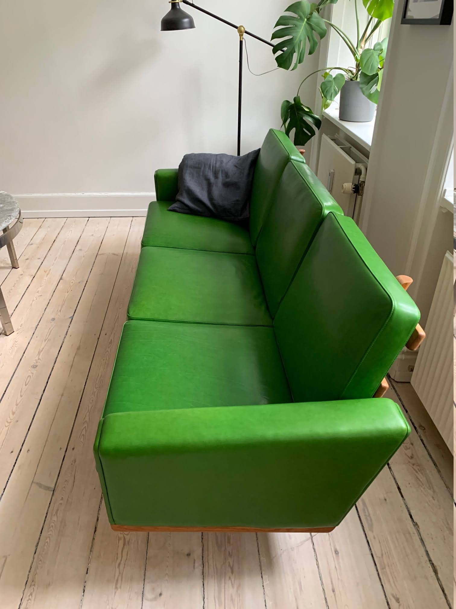 grønn sofa 1